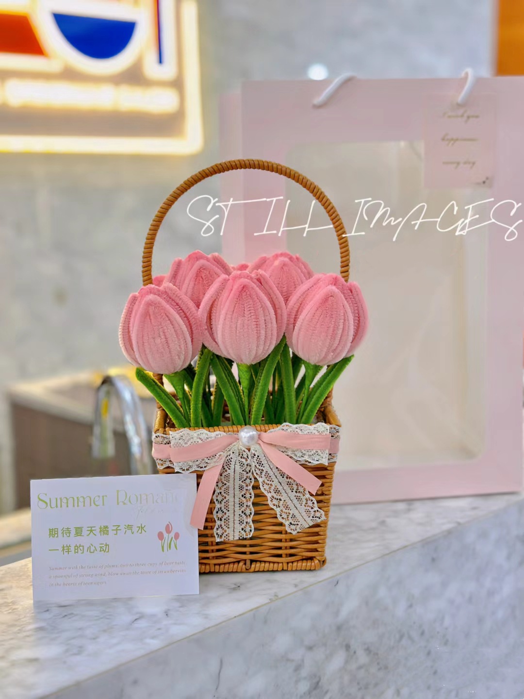 Hecho a mano DIY Twisted stick Lotus bouquet paquete material cesta de flores artificiales regalo cumpleaños del Día San Valentín para la novia