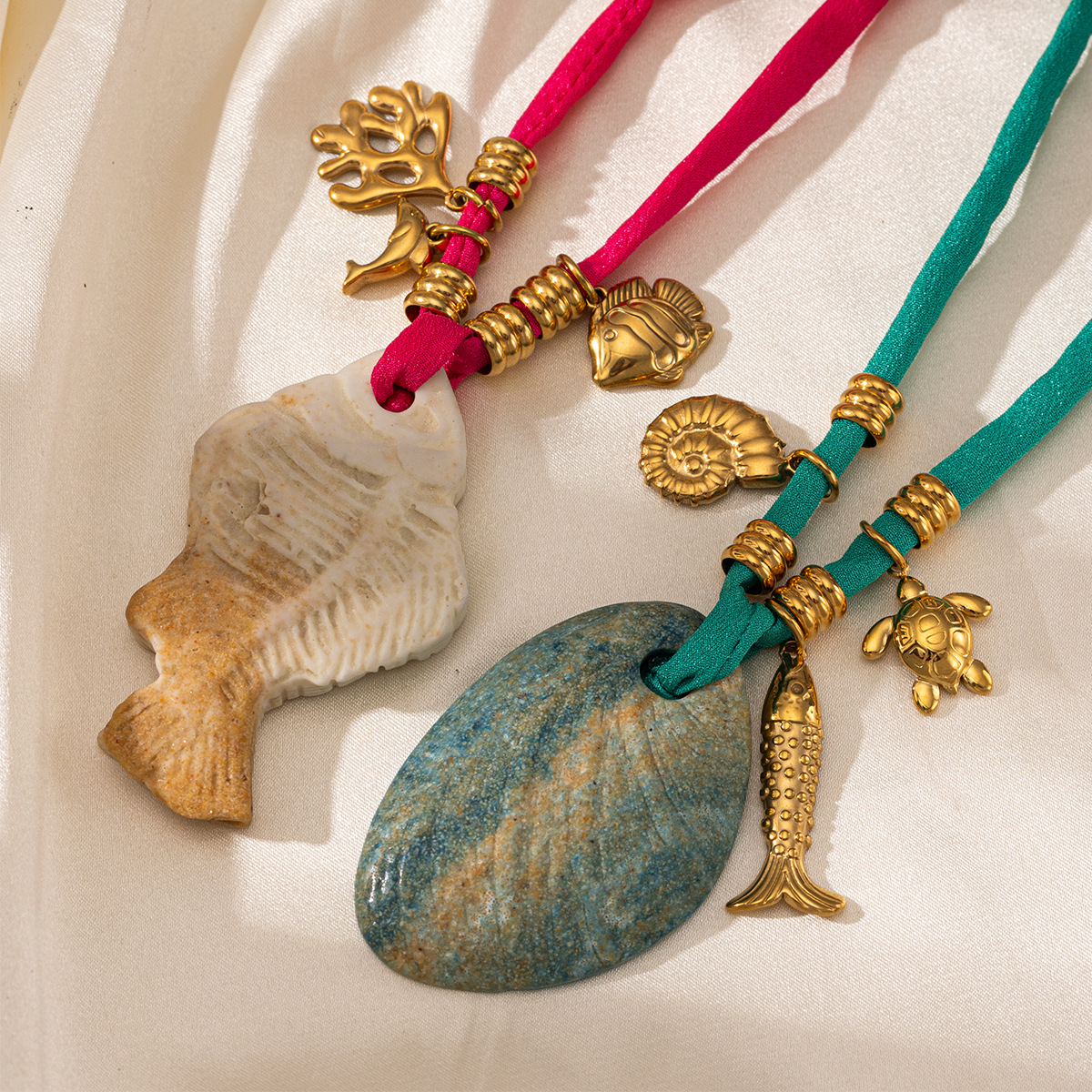 Taina europa y americana collar de acero titanio dulce y fresco chica caliente en forma de pez colgante de piedra natural colgante de tela colorida venta transfronteriza