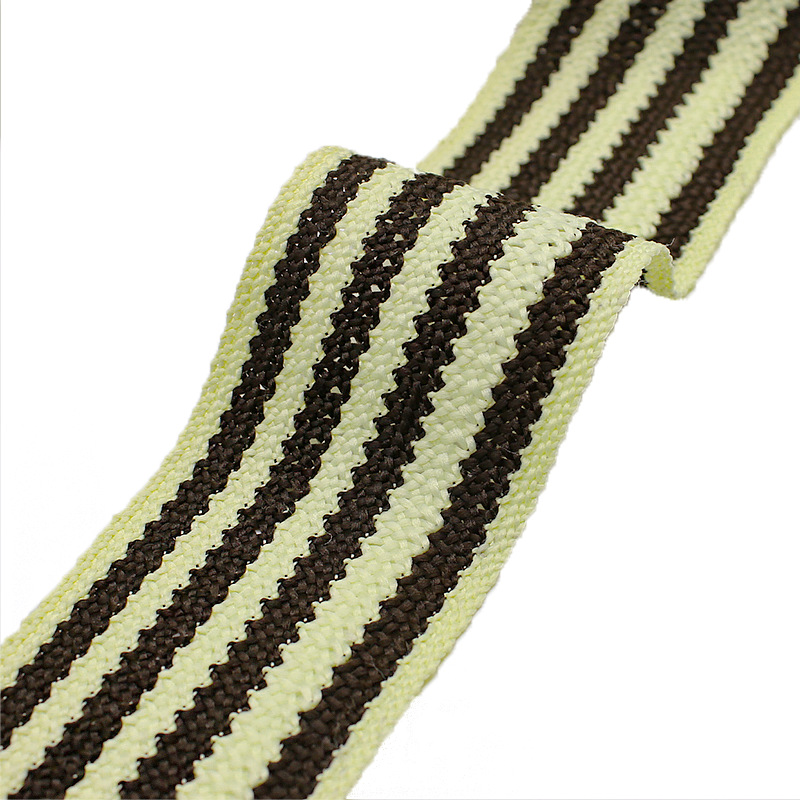 ����ֱ�����ڵ͵�˿����֯�����ο���ñ�Ӱ��ߴ����ϻ���5.8cm��