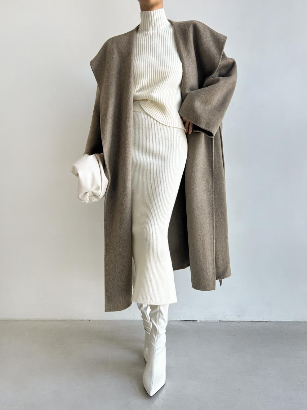 Abbigliamento donna chic primavera retrò temperamento collo alto versatile maglione a maniche corte + gonna con spacco sui fianchi tailleur gonna_voghion.com