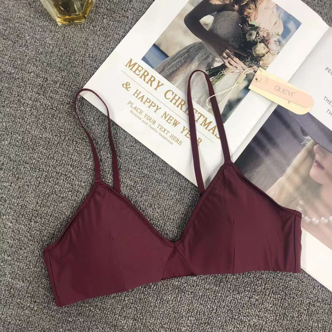 Cruzar la frontera del sudeste de Asia estilo japonés estilo francés cómodo push up francés triángulo taza de ropa interior sin costuras sujetador delgado de las mujeres sin anillo de acero