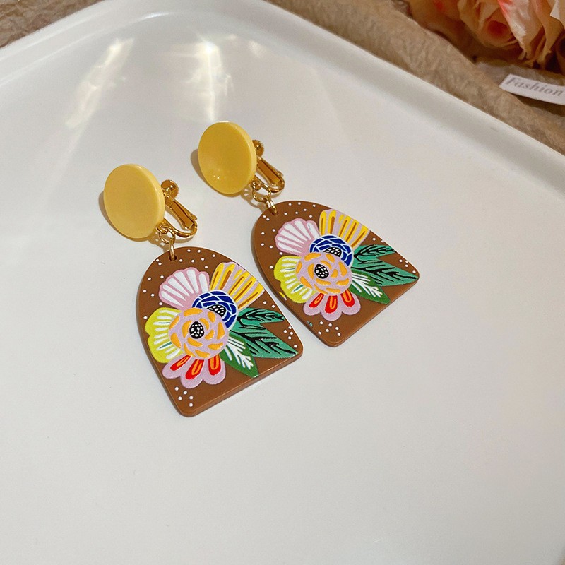 Pendientes de pinza de oreja de perla de temperamento de lujo ligero francés