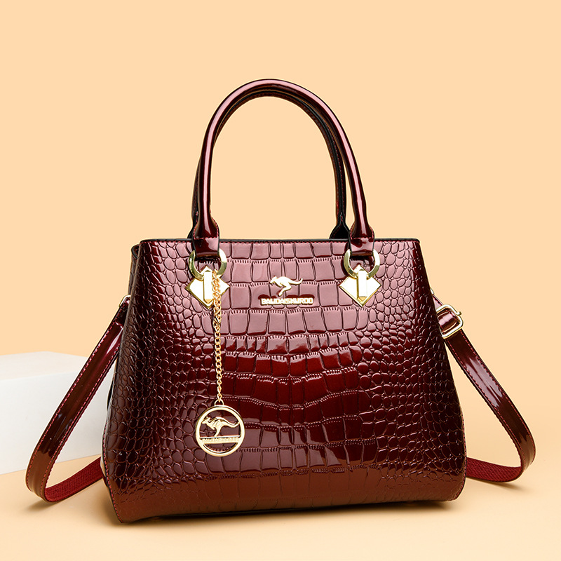 Ladies Retro Shoulder Bag Large Capacity Patent Leather Handbag_voghion.com