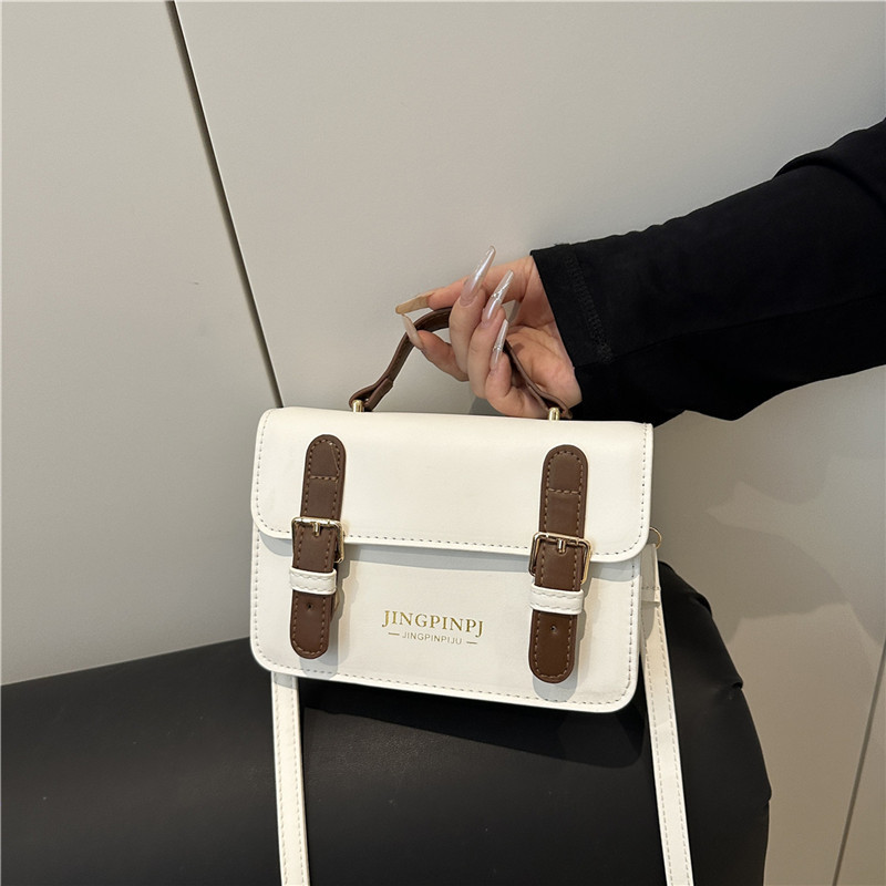 Bolsos de nicho de alto nivel, bolsos de mujer 2025, bolsos de hombro de moda versátiles, bolsos de verano de estilo extranjero.