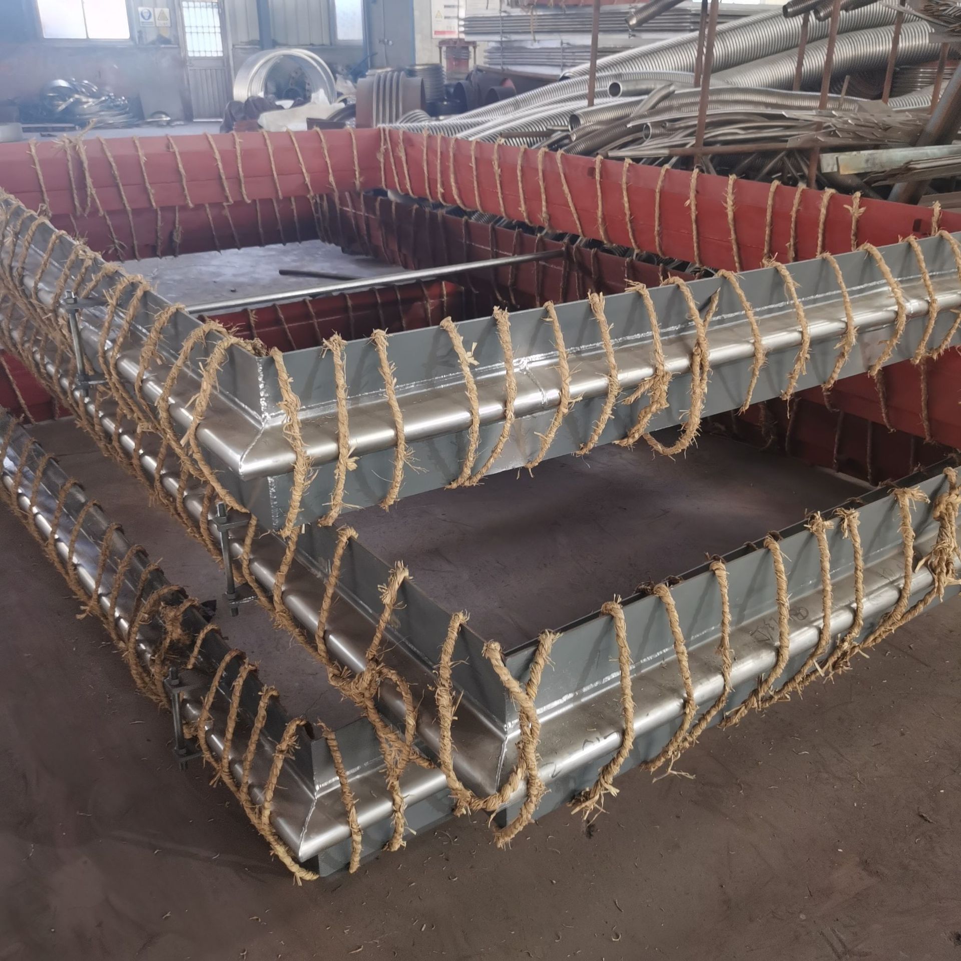 生产金属波纹膨胀节    不锈钢补偿器可加工定制