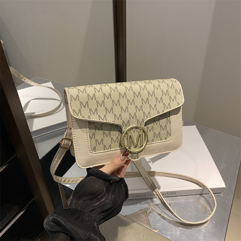 Bolso de impresión de letras 2024 invierno nuevo estilo de moda retro bolso de hombro de estilo extranjero bolso de mujer elegante