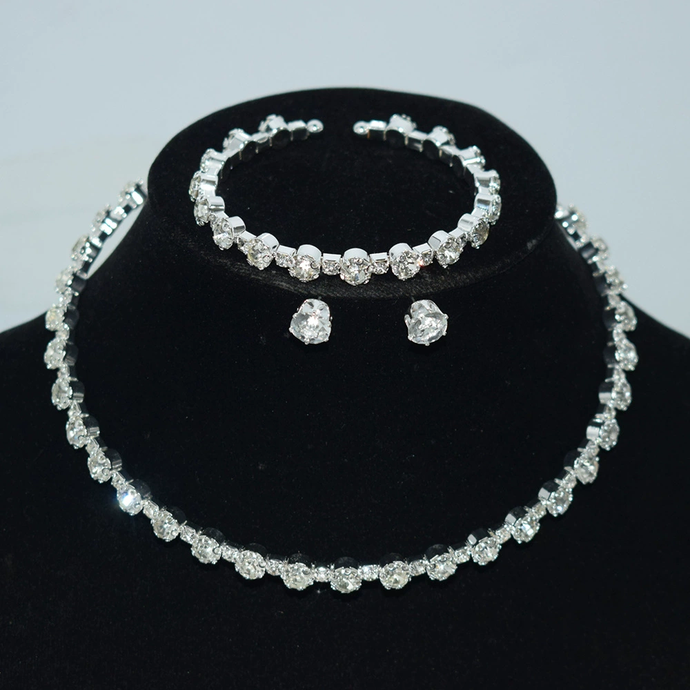Accessory for bride, choker, bracelet, earrings, set, necklace, chain, gold and silver