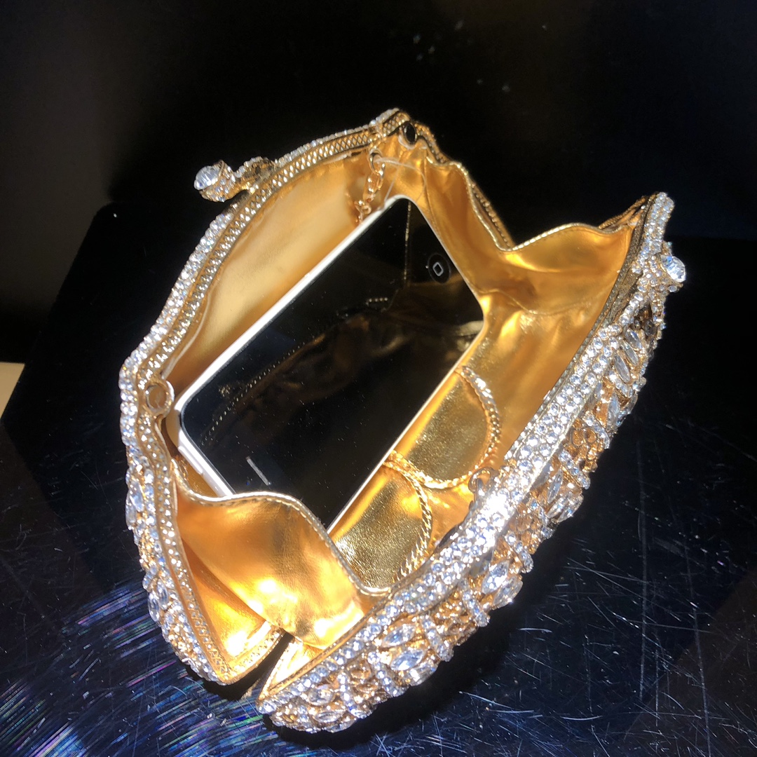 Túi clutch nữ đính đá dạ hội phong cách châu Âu — Nền vàng kim cương trắng, Đế Vàng Kim Cương, Màu vàng kim huyền ảo, Màu vàng kim