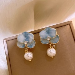 甘くてかわいい釉薬の花のパールペンダントイヤリング、優しく軽い高級感、ユニークなフォレストスタイルのレトロな気質のパーソナライズされたイヤリング