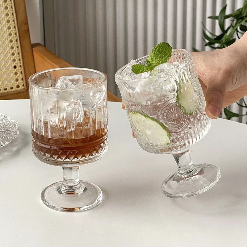 Taza de vidrio de pie alto a rayas verticales vintage taza de helado estilo ins diseño sensación bebida taza de jugo taza de vidrio de café