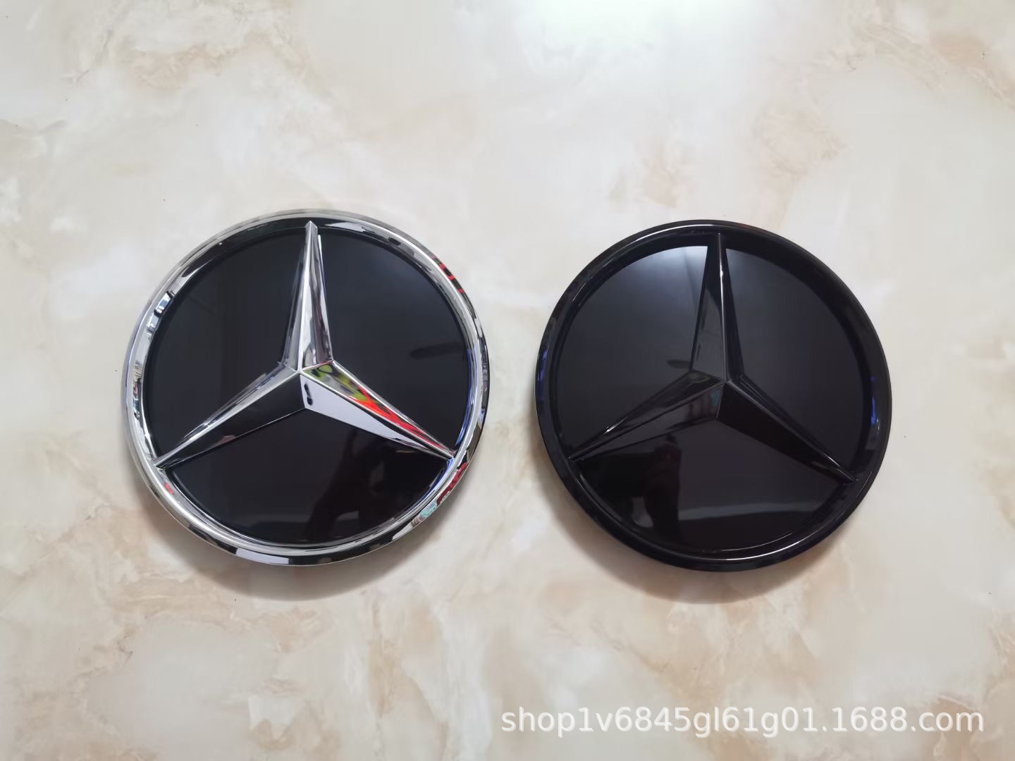 Suitable for Mercedes-Benz W177 A180L A35 A200L Glb180 Glb200 Front Grille Emblem Front Logo