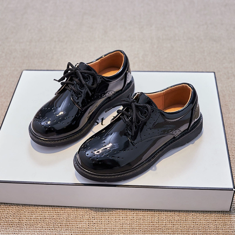Кожаные туфли для мальчиков Новый черный британский стиль студенческие детские туфли с круглой головой и мягким подошвным представлением туфли для мальчиков