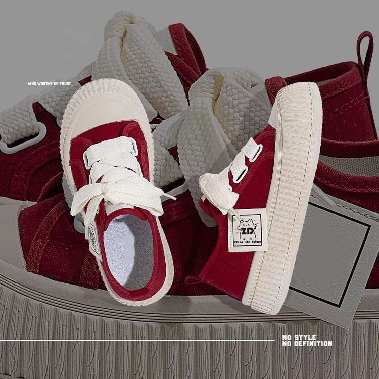 Zapatos de lona de suela gruesa para mujeres 2024 nuevos zapatos blancos transpirables con suela suave, zapatos de skate casuales ligeros para estudiantes en la moda
