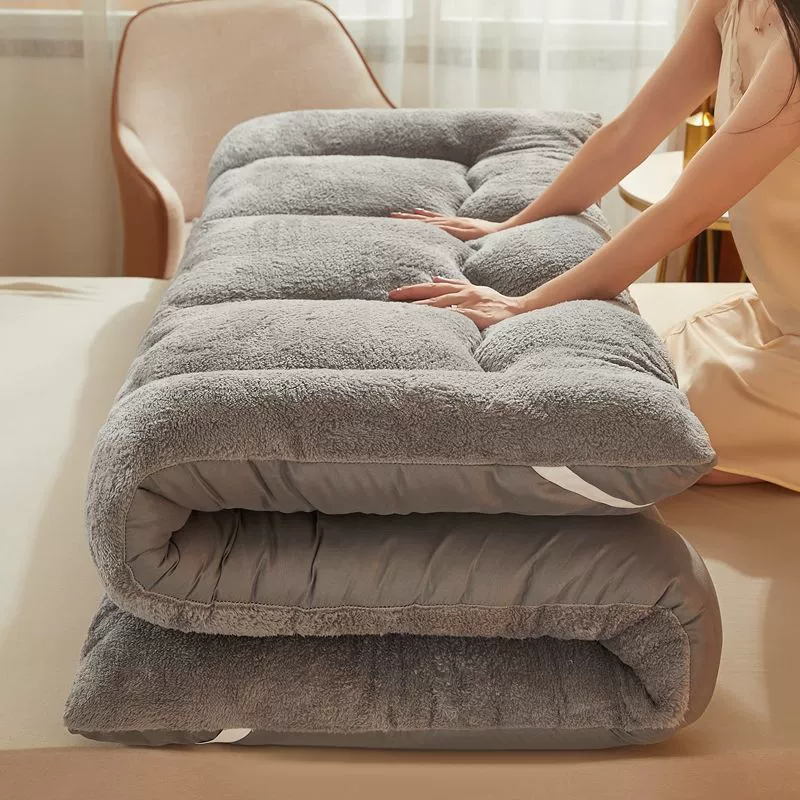 Огненный матрас из баранины утолщен зимой