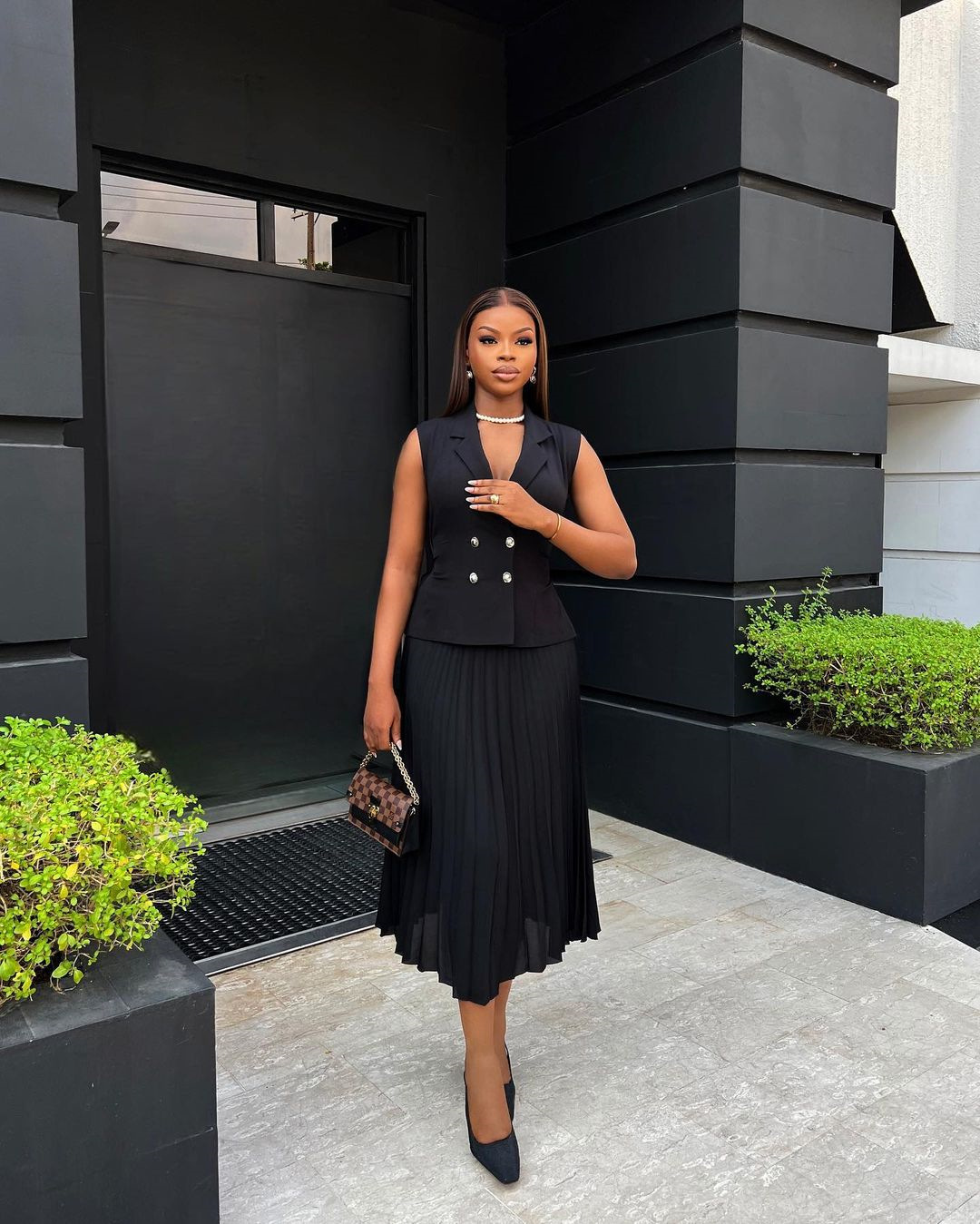 Summer Season Business Women's Formal Solid Color Polyester Button Skirt Co-ord Set Skirt Sets
