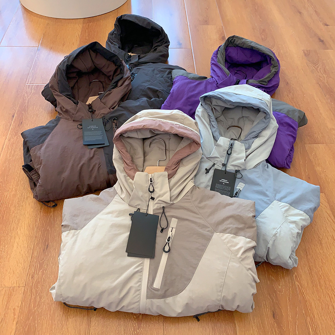 Al aire libre montaña ropa de algodón con capuzas de viento parejas de hombre y mujer caliente a prueba de viento ropa de algodón multicolor opcional