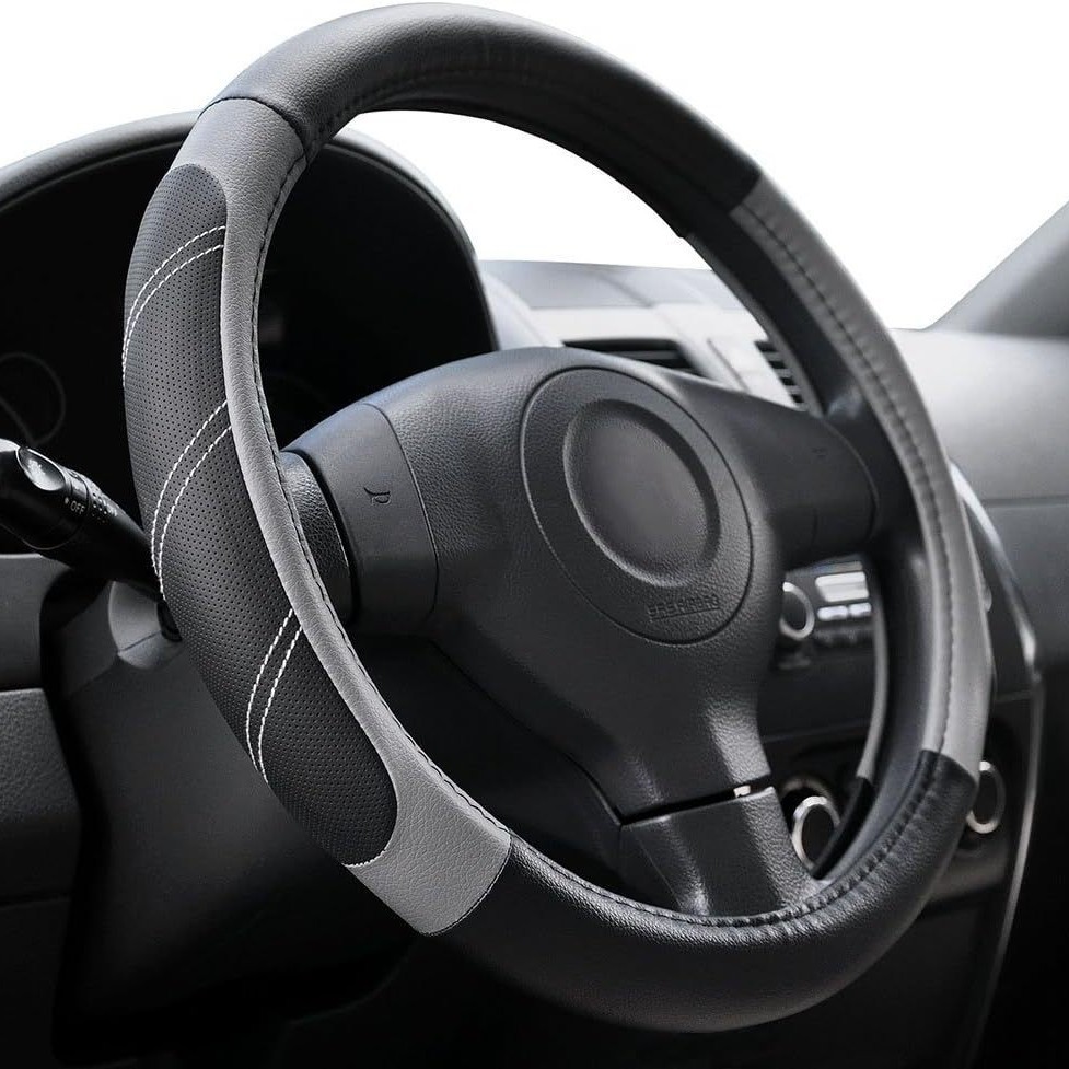 Cross-border universal 15-inch steering wheel cover sports breathable non-slip leather car SUV truck steering wheel cover