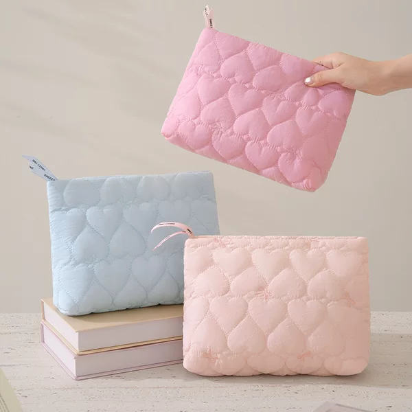 Runhui's new Heartbeat hand-held storage bag, quilted candy-colored makeup bag, portable storage bag, makeup organizer