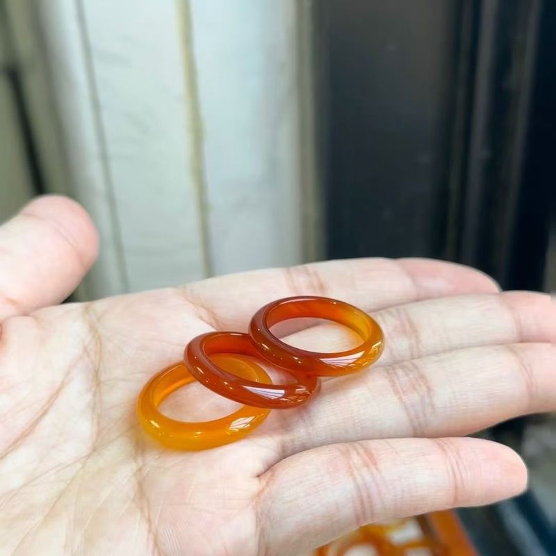 天然馬料瑪瑙玉髄指輪小紅書鴻運は最初の砂糖高氷透玉髄リング卸売りです。|undefined