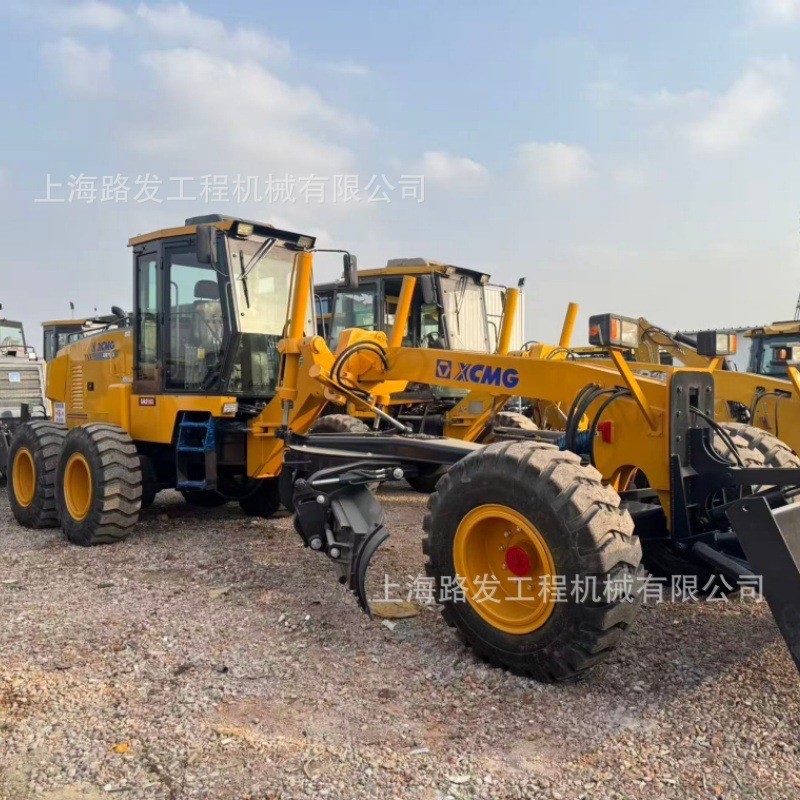 Comercio exterior exportación de 5 países de Asia Central cooperación raspadora de segunda mano 90 por ciento XCMG 180 / 215 raspadora decoración fina