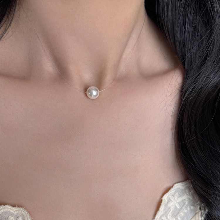 Invisible Transparent Traceless Fishing Line Single Pearl Necklace for Women, Niche Australian White Pearl Floating Necklace, Collarbone Chain