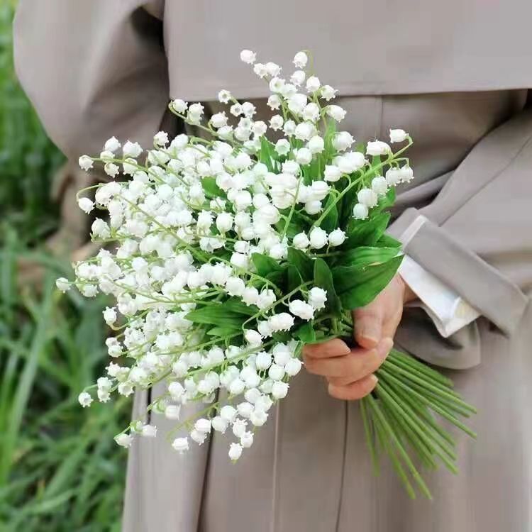 铃兰花风铃草假花手捧花家居卧室装饰花束花把束拍照道具