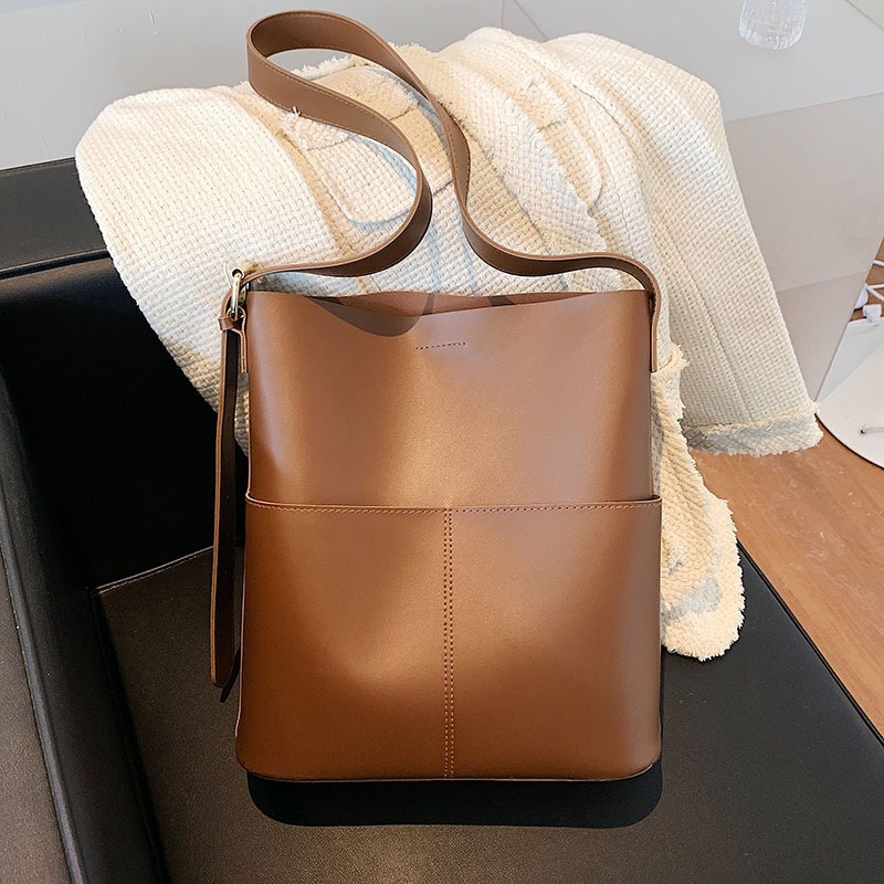 Elegant Women's Shoulder Bag High Capacity Versatile Bucket Bag_voghion.com