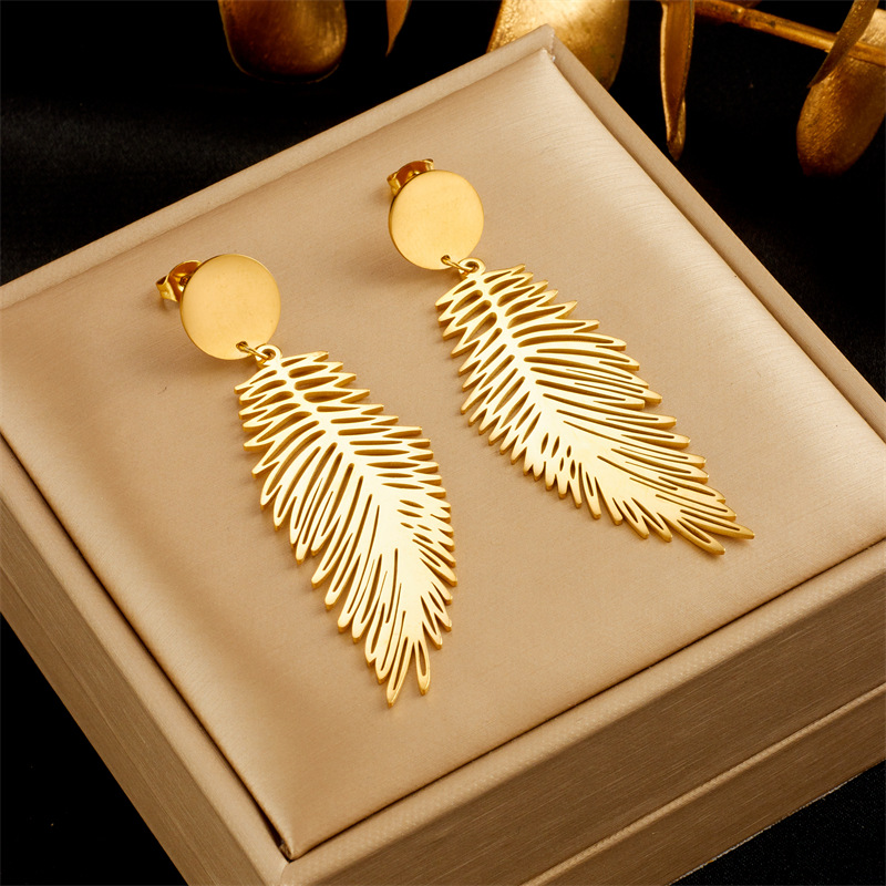 12g Weight Titanium Steel Ear Needle Material 1 Pair Lady Feather Plating Titanium Steel Drop Earrings