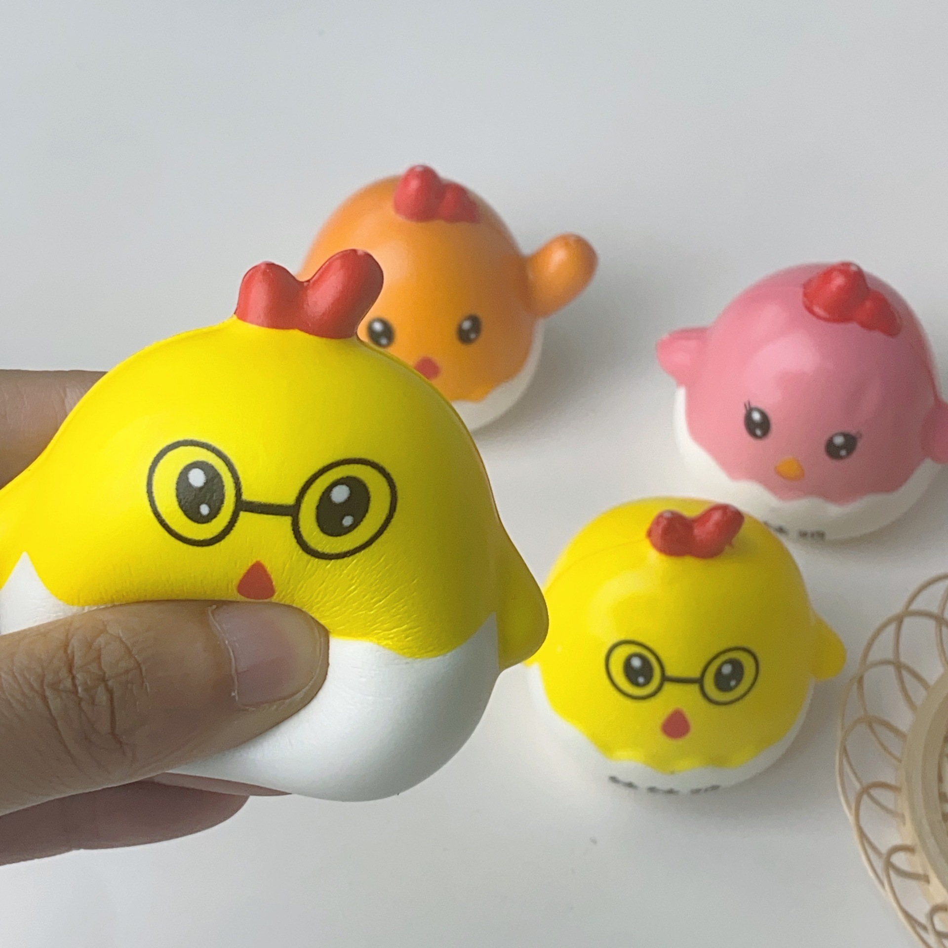 Bobo Chicken Pellizca Le PU Descompresión de rebote lento Red Descompresión Pellizcar Pedo apestoso del mismo juguete Muñeca de parodia al por mayor image 5