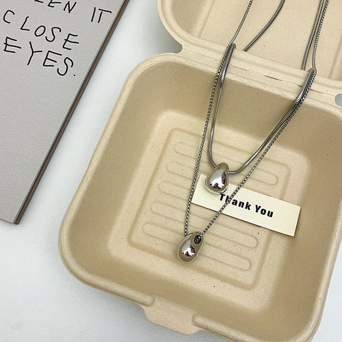 Autumn and winter minimalist style metal water drop necklace women's sweater chain light luxury niche high-end snake bone chain clavicle chain accessories