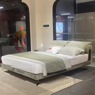 New Modern Light Luxury Designer Home Bedroom 1.8 m Double Queen Down Soft Cushion Frosted Fabric Bed