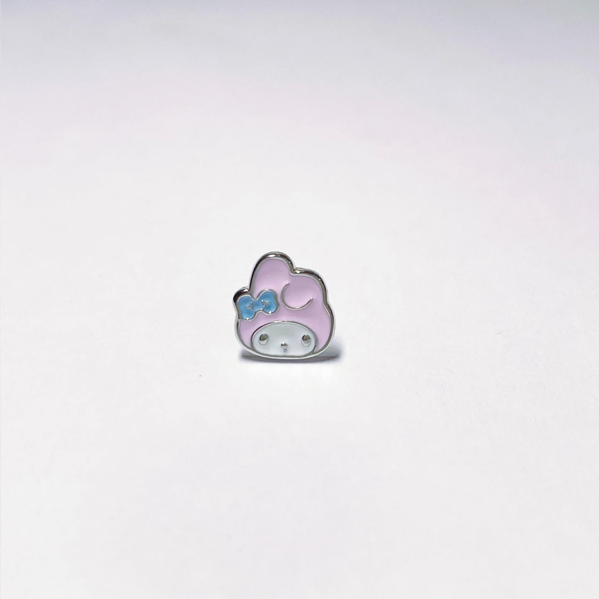 Labret piercing jewelry detail image
