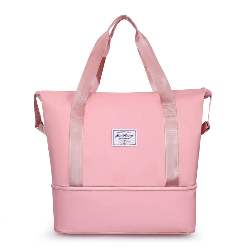 Foldable capacious travel bag
