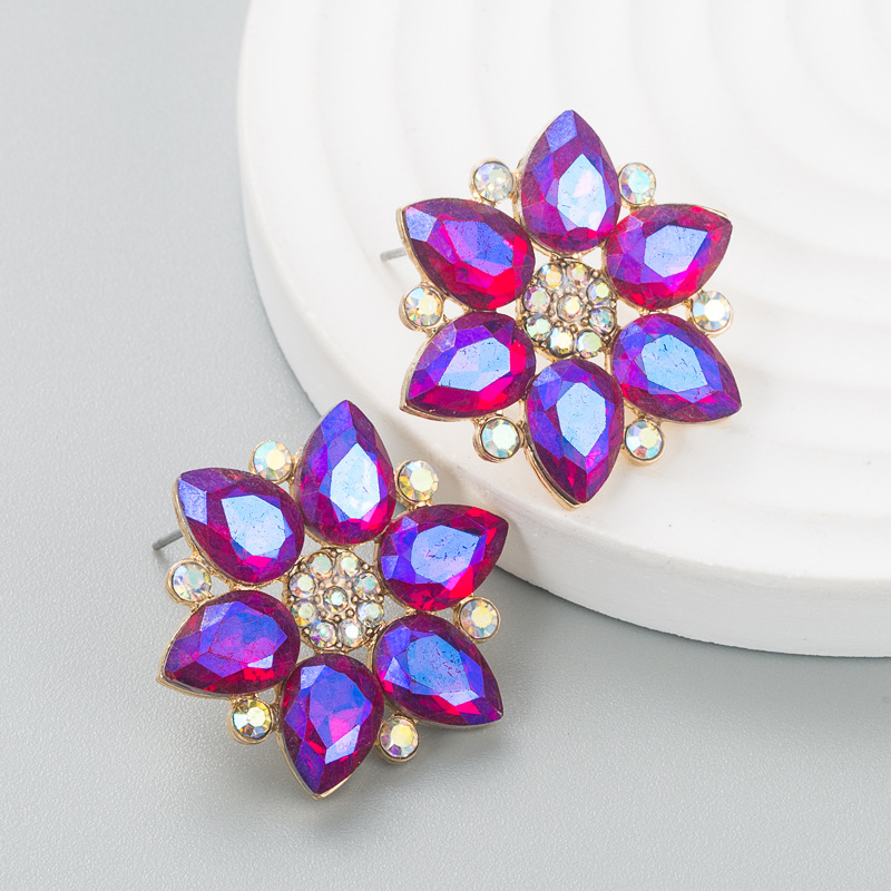 Fashion New Simple Shiny Alloy Diamond Flower Women's Earrings Wholesale display picture 5