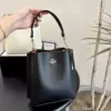 Litchi pattern black + gift box white