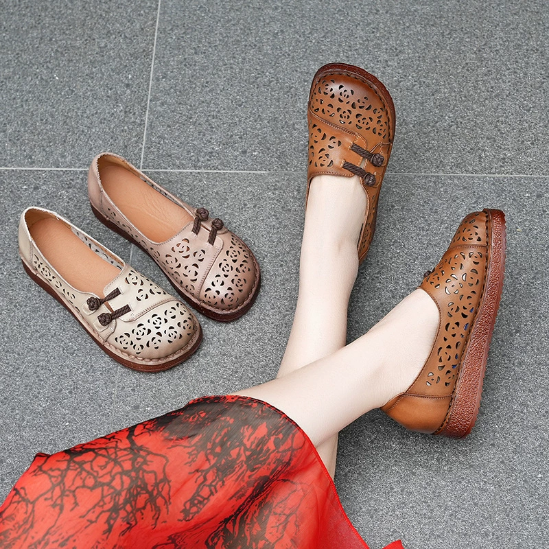 Летние сандалии женские наружные носить 2025 новые женские туфли полые дышащие сандалии