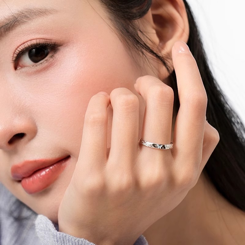 烟花蝴蝶情侣戒指男女ins小众设计浪漫时尚百搭夜光手饰对戒批发|undefined