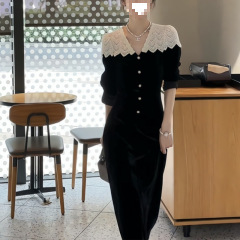 高级感气质高冷御姐风法式赫本风黑色丝绒连衣裙女秋蕾丝拼接长裙