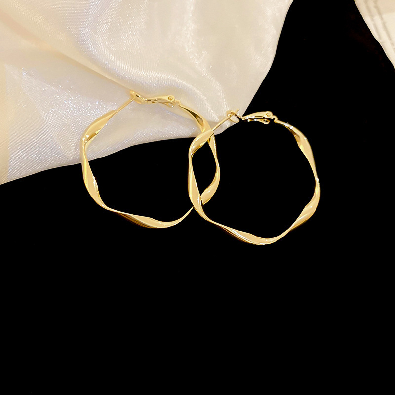 44# Silver Needle-Gold-Medium