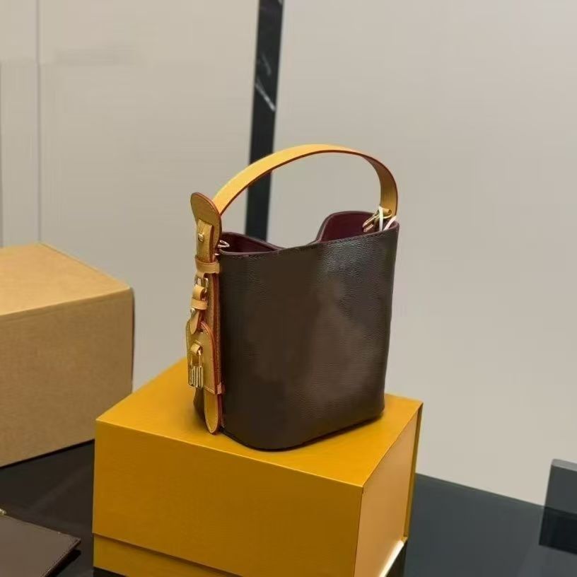 2025 New Arrival Luxury Bucket Bag With Bow Knot Retro Handbag White Tricolor Women's Casual Versatile Shoulder Crossbody Bag - Thumbnail 4