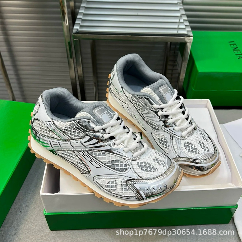 Cross-border best-selling, top-tier BV couple's matching retro mesh dad shoes, non-slip, lightweight casual sneakers Cross-border best-selling, top-tier BV couple's matching retro mesh dad shoes, non-slip, lightweight casual sneakers