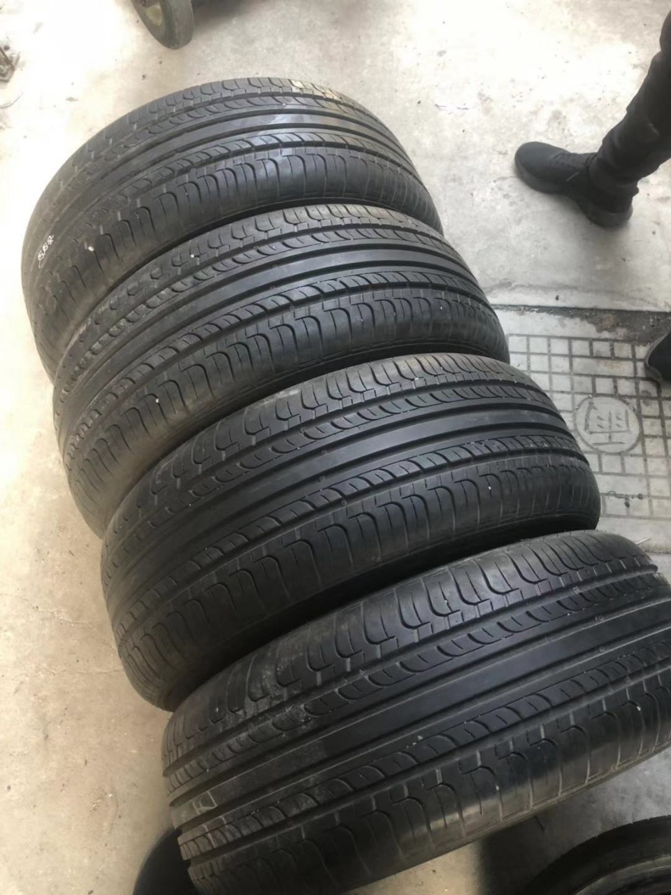 上海二手轮胎批发市场  吴先生
