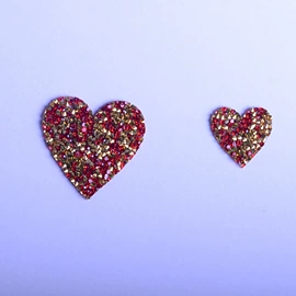 烫图、烫钻;洗唛、商标;亮片