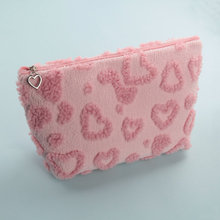 清新可爱爱心化妆包便携护肤品口红收纳包学生收纳笔袋洗漱收纳包