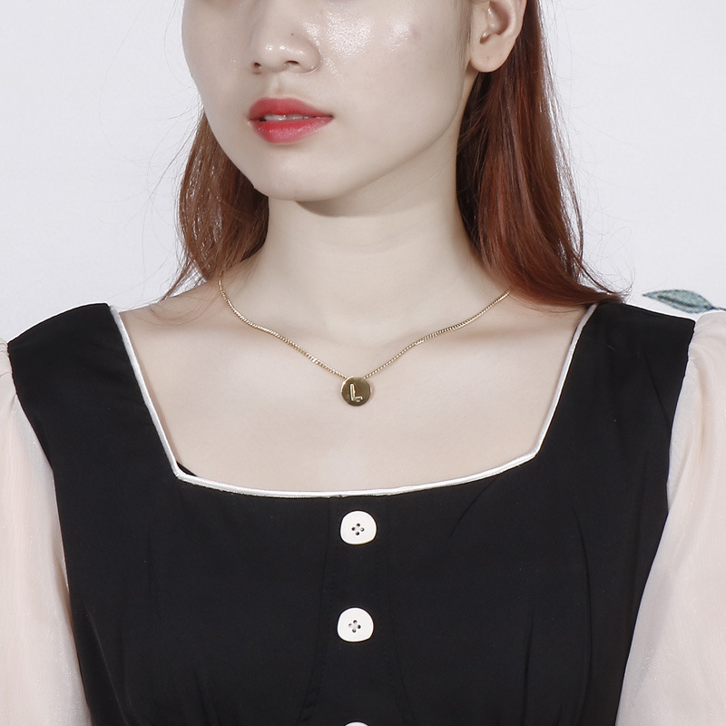304 Stainless Steel Material PVD Coated 18K Gold Plated Letter Titanium Steel Simple Style Waterproof Non Tarnish Titanium Steel Pendant Necklace