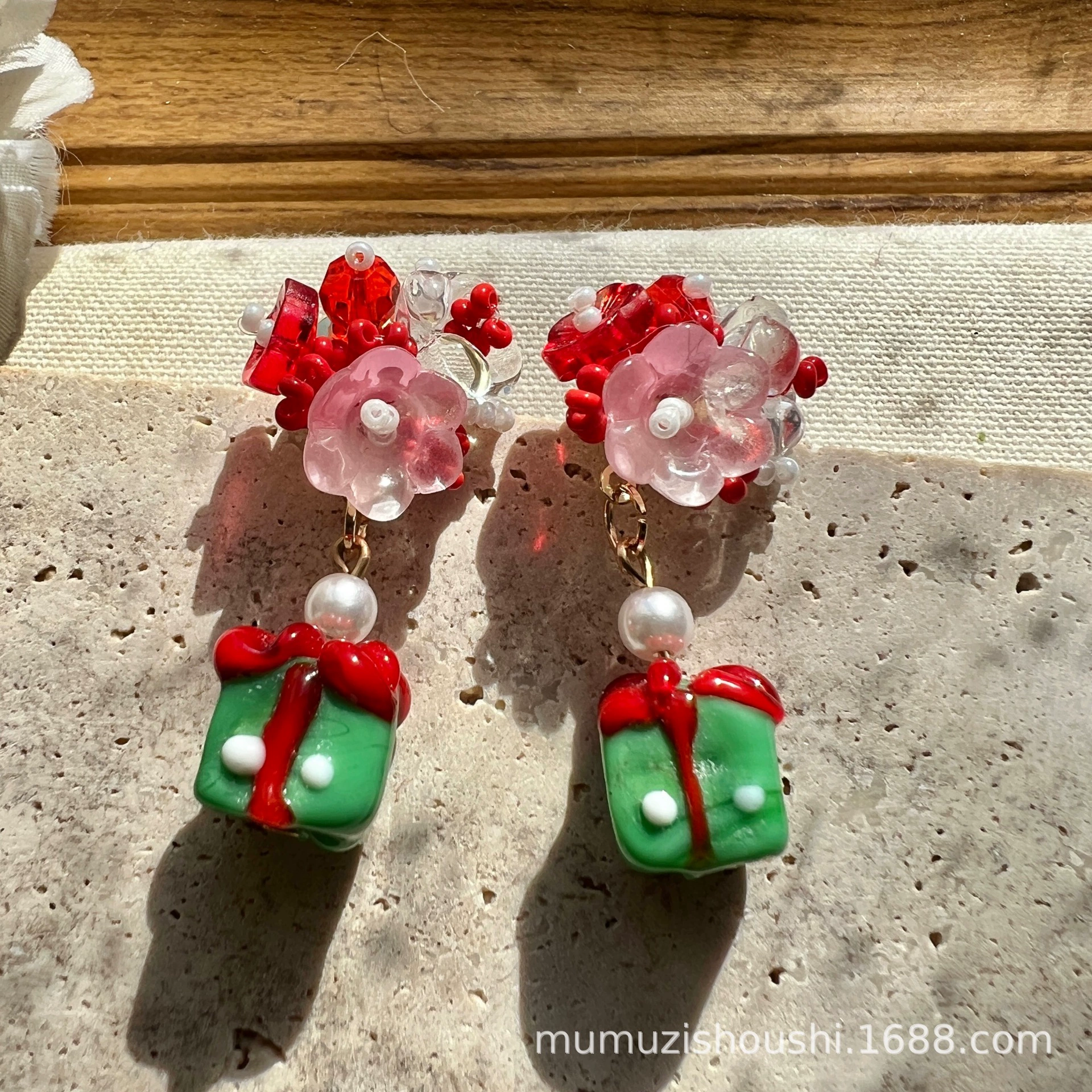 Christmas cute gift box, earrings, ear clips, flowered