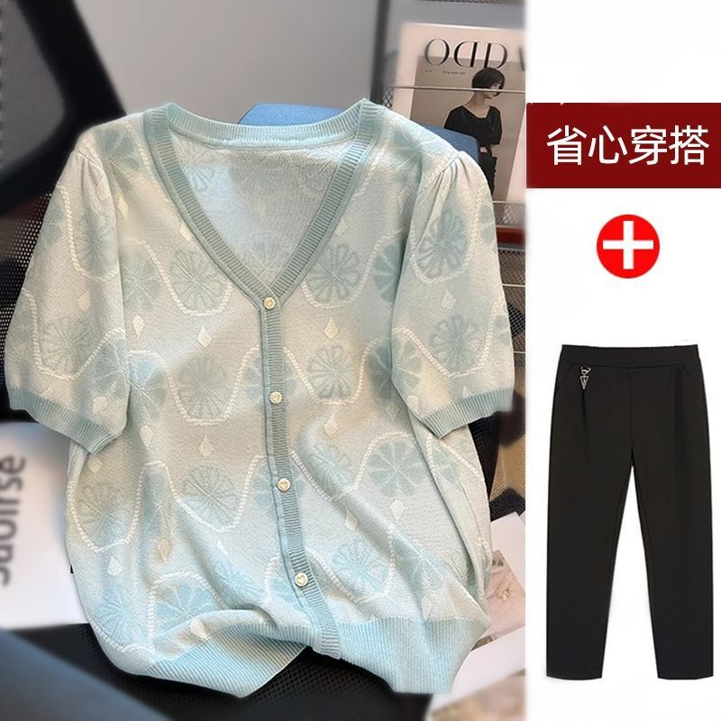 Mom's Summer Pullover Short-Sleeved Knitted Shirt for 50-Year-Olds, 2026 New Style, Stylish Loose Top, Summer T-Shirt Set