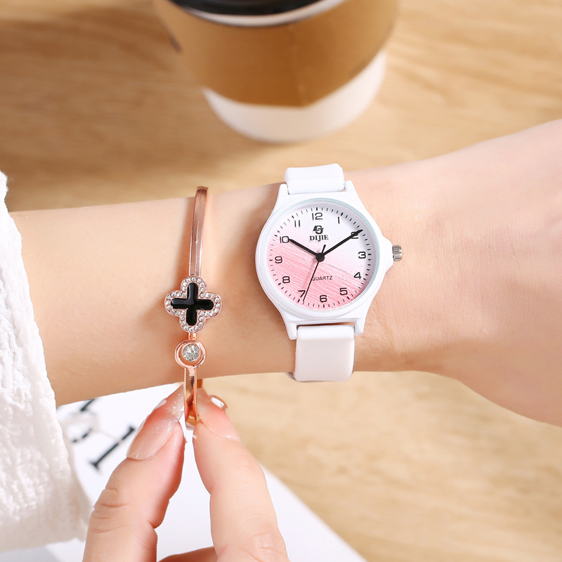 Watch with a Fresh and Simple Style, New Model for Girls, Suitable for Students, Exam Use, Quartz Watch for Middle and High School Students