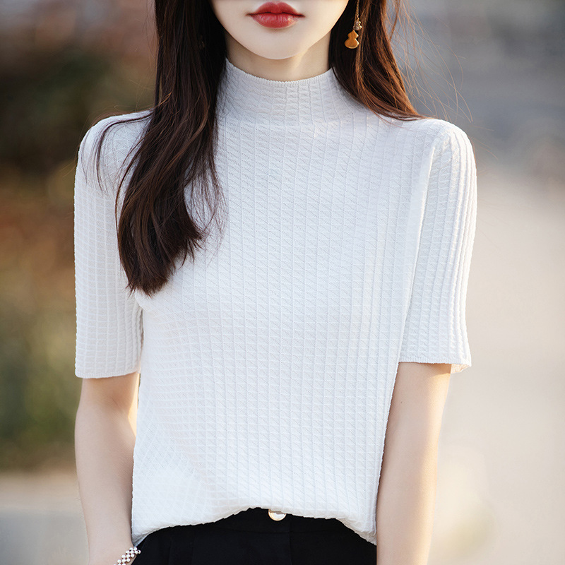 하얀색