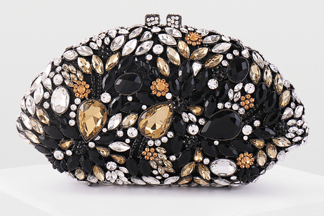 Oro negro y plata